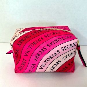 Victorias Secret Cosmetic Bag Zip Pink